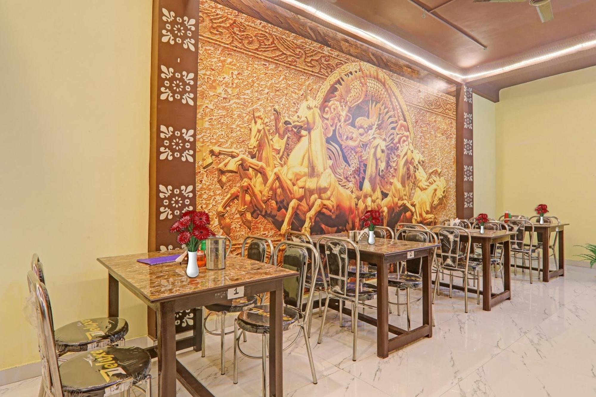 Hotel O Sai Galaxy Hotel & Restaurant Kanpur Exterior foto